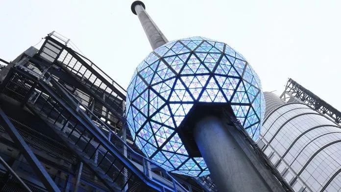 時(shí)代廣場跨年夜活動策劃了一個(gè)重頭戲：新年水晶球與你共迎2020年