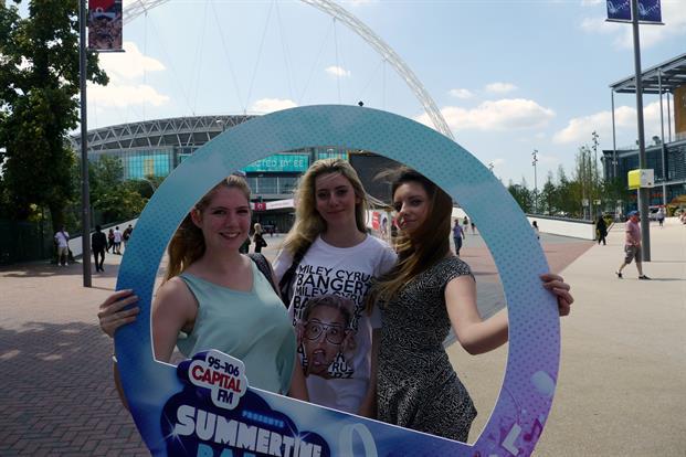 沃達豐的“第一次”的體驗活動好羞羞:夏日時光演唱會 - 第5張 - 會展活動策劃CCASY.COM 沃達豐的“第一次”的體驗活動好羞羞:夏日時光演唱會 - 第5張