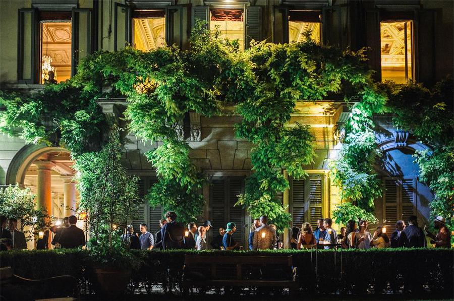 著名DJ維吉爾·阿布洛現(xiàn)場(chǎng)花園雞尾酒派對(duì)打碟|玩轉(zhuǎn)我的潮姿態(tài) - 第3張 - 會(huì)展活動(dòng)策劃CCASY.COM 著名DJ維吉爾·阿布洛現(xiàn)場(chǎng)花園雞尾酒派對(duì)打碟|玩轉(zhuǎn)我的潮姿態(tài) - 第3張