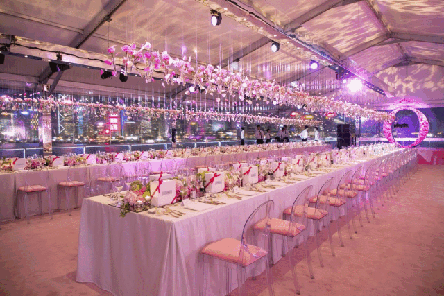 浪漫迷人的巴黎大街驚現(xiàn)香港:蘭蔻品牌活動(dòng) - 第2張 - 會(huì)展活動(dòng)策劃CCASY.COM 浪漫迷人的巴黎大街驚現(xiàn)香港:蘭蔻品牌活動(dòng) - 第2張