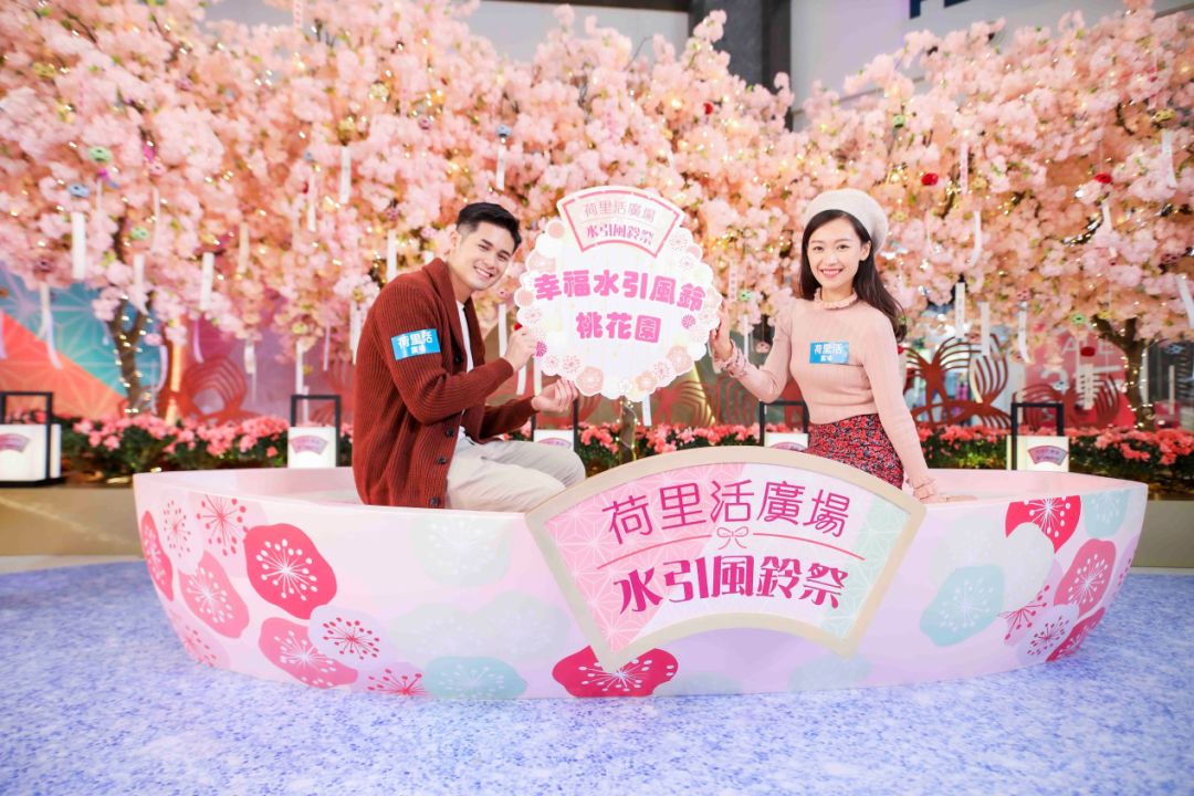 這等歡樂可愛的商場(chǎng)美陳展覽活動(dòng)將一一刷新了你的朋友圈 - 第61張 - 會(huì)展活動(dòng)策劃CCASY.COM 這等歡樂可愛的商場(chǎng)美陳展覽活動(dòng)將一一刷新了你的朋友圈 - 第61張