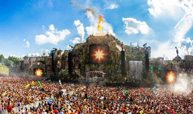 這是一座火山的舞臺(tái):2013年“明日世界” - 第6張 - 會(huì)展活動(dòng)策劃CCASY.COM 這是一座火山的舞臺(tái):2013年“明日世界” - 第6張