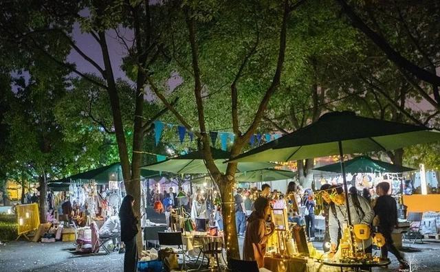 4年的上海簡(jiǎn)單生活節(jié)完成了這一重要轉(zhuǎn)變 - 第6張 - 會(huì)展活動(dòng)策劃CCASY.COM 4年的上海簡(jiǎn)單生活節(jié)完成了這一重要轉(zhuǎn)變 - 第6張