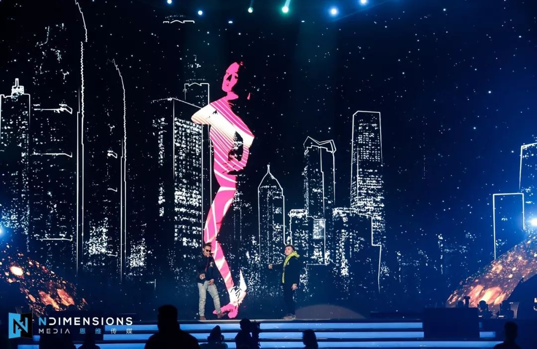 2019愛(ài)奇藝最年輕最時(shí)尚的盛典晚會(huì) - 第17張 - 會(huì)展活動(dòng)策劃CCASY.COM 2019愛(ài)奇藝最年輕最時(shí)尚的盛典晚會(huì) - 第17張