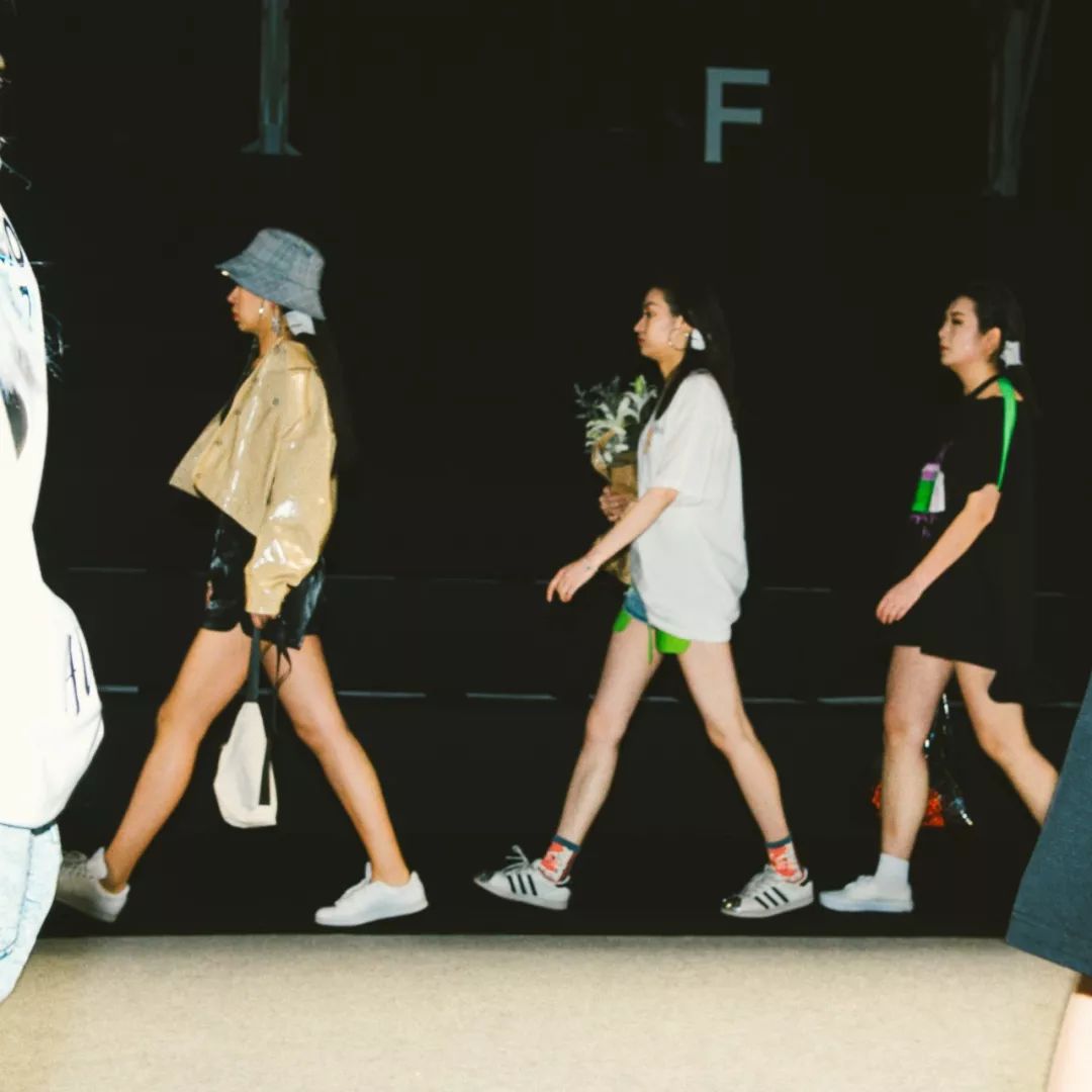 魚蛋菠蘿油等“港味”美食引發(fā)一場(chǎng)強(qiáng)勁復(fù)古風(fēng)暴 - 第8張 - 會(huì)展活動(dòng)策劃CCASY.COM 魚蛋菠蘿油等“港味”美食引發(fā)一場(chǎng)強(qiáng)勁復(fù)古風(fēng)暴 - 第8張