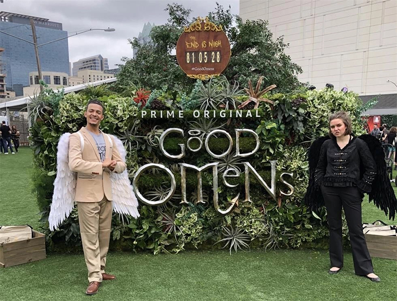 西南偏南音樂(lè)節(jié)的《好兆頭》的發(fā)布會(huì)策劃了一組摩托車車手穿街走巷 - 第11張 - 會(huì)展活動(dòng)策劃CCASY.COM 西南偏南音樂(lè)節(jié)的《好兆頭》的發(fā)布會(huì)策劃了一組摩托車車手穿街走巷 - 第11張