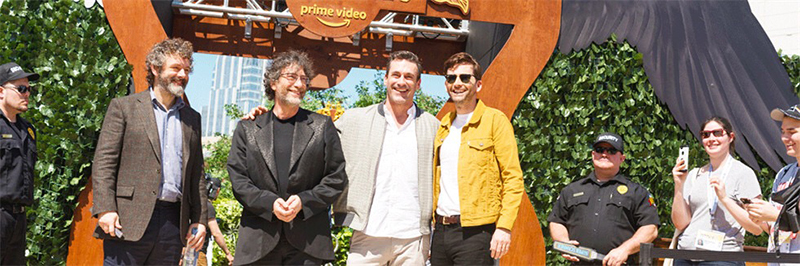 西南偏南音樂(lè)節(jié)的《好兆頭》的發(fā)布會(huì)策劃了一組摩托車車手穿街走巷 - 第17張 - 會(huì)展活動(dòng)策劃CCASY.COM 西南偏南音樂(lè)節(jié)的《好兆頭》的發(fā)布會(huì)策劃了一組摩托車車手穿街走巷 - 第17張