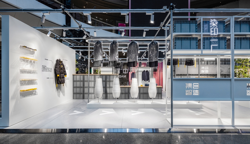 搭建快閃店的材料竟然都是采用環(huán)保采用，還可以二次使用呢