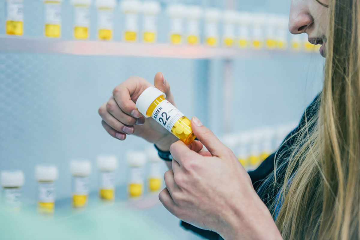 實(shí)驗(yàn)室的快閃店策劃竟然是為高頻率快餐食客們免費(fèi)提供維系健康所需的維他命 - 第8張 - 會(huì)展活動(dòng)策劃CCASY.COM 實(shí)驗(yàn)室的快閃店策劃竟然是為高頻率快餐食客們免費(fèi)提供維系健康所需的維他命 - 第8張