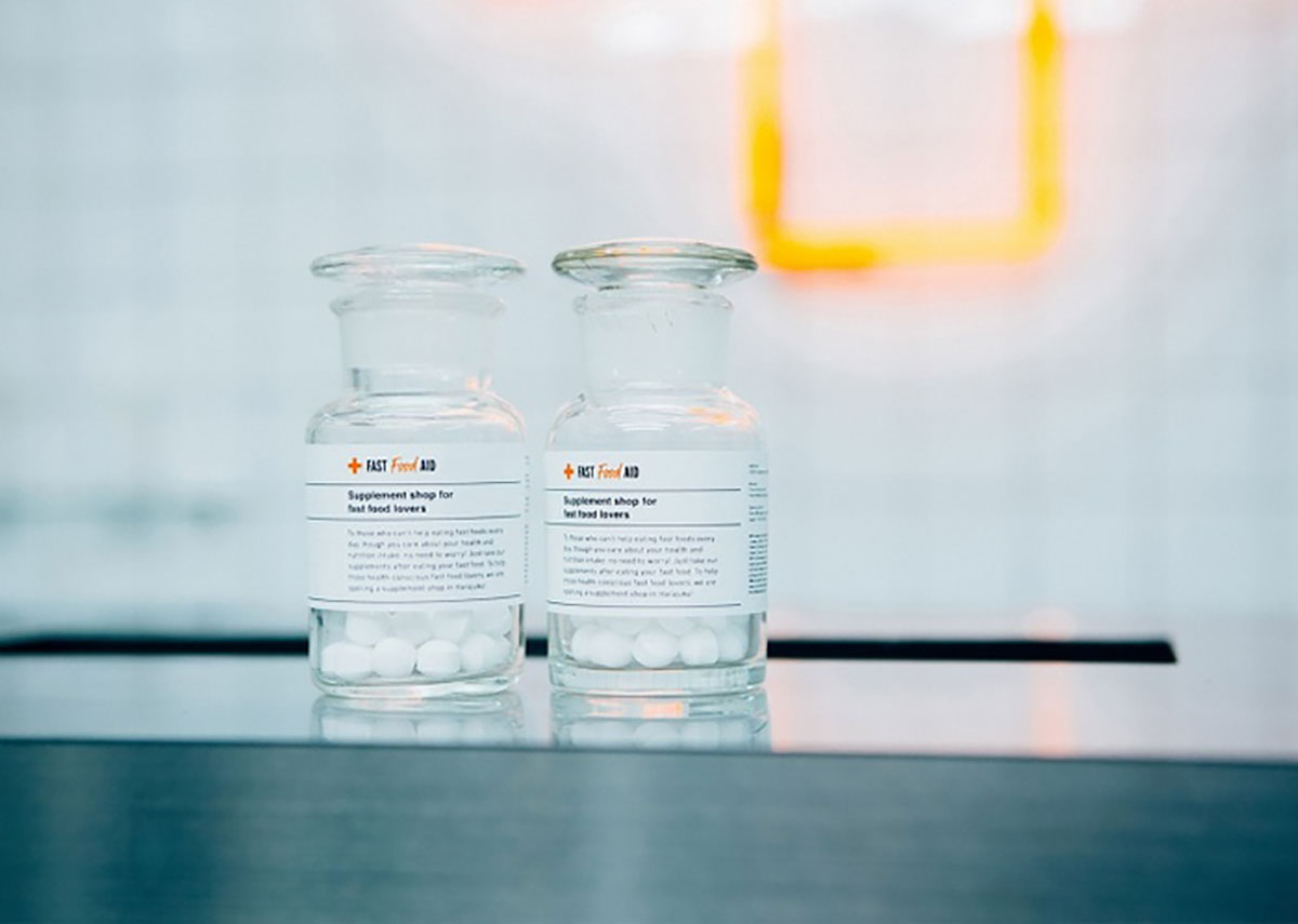 實(shí)驗(yàn)室的快閃店策劃竟然是為高頻率快餐食客們免費(fèi)提供維系健康所需的維他命 - 第13張 - 會(huì)展活動(dòng)策劃CCASY.COM 實(shí)驗(yàn)室的快閃店策劃竟然是為高頻率快餐食客們免費(fèi)提供維系健康所需的維他命 - 第13張