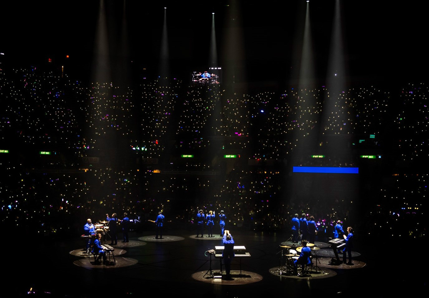 劉德華“我的愛”巡演香港站的舞美設(shè)計(jì)太高級了 - 第8張 - 會展活動策劃CCASY.COM 劉德華“我的愛”巡演香港站的舞美設(shè)計(jì)太高級了 - 第8張