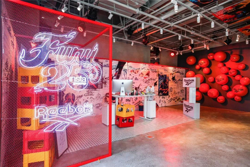Reenok Instapump Fury 25 周年的陳列設(shè)計真有意思 - 第10張 - 會展活動策劃CCASY.COM Reenok Instapump Fury 25 周年的陳列設(shè)計真有意思 - 第10張