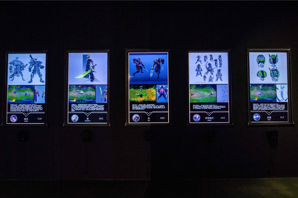 大龍喊你們來(lái)《英雄聯(lián)盟》快閃店逛逛 - 第10張 - 會(huì)展活動(dòng)策劃CCASY.COM 大龍喊你們來(lái)《英雄聯(lián)盟》快閃店逛逛 - 第10張