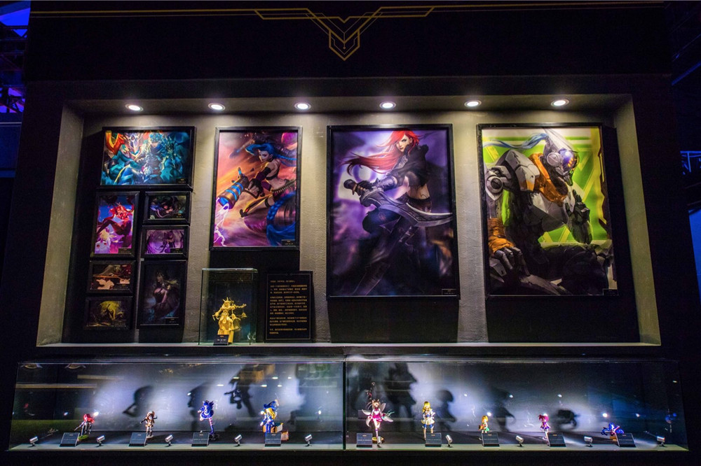 大龍喊你們來(lái)《英雄聯(lián)盟》快閃店逛逛 - 第6張 - 會(huì)展活動(dòng)策劃CCASY.COM 大龍喊你們來(lái)《英雄聯(lián)盟》快閃店逛逛 - 第6張