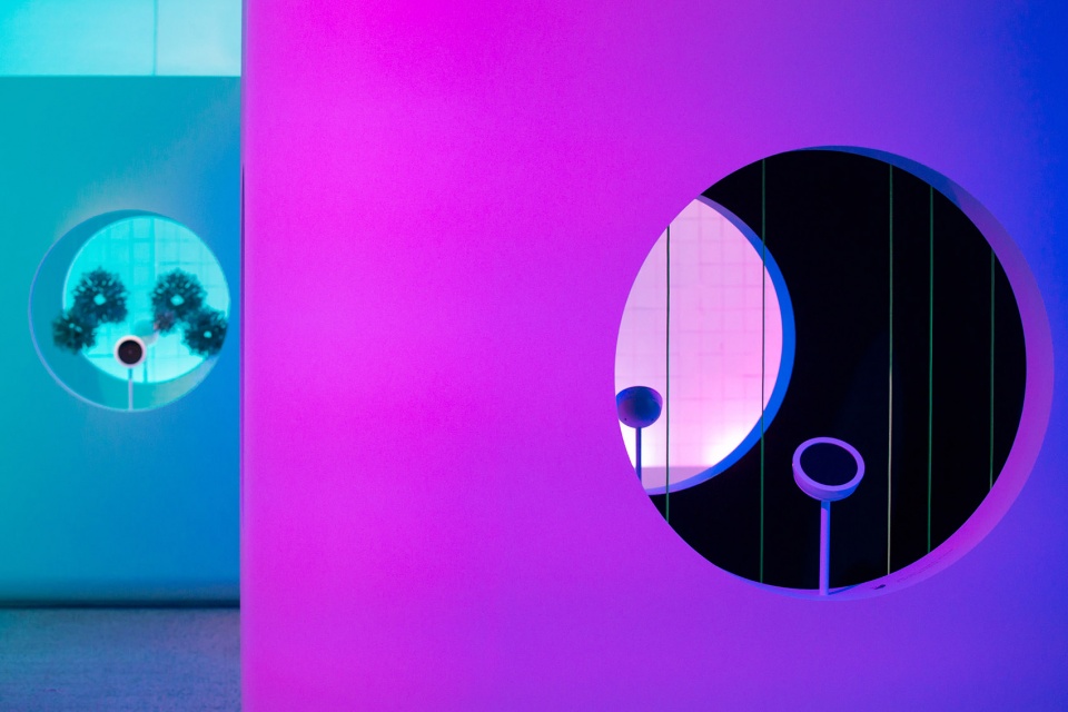 時(shí)尚時(shí)尚最時(shí)尚:這個(gè)“共振”藝術(shù)裝置美翻了 - 第2張 - 會(huì)展活動(dòng)策劃CCASY.COM 時(shí)尚時(shí)尚最時(shí)尚:這個(gè)“共振”藝術(shù)裝置美翻了 - 第2張