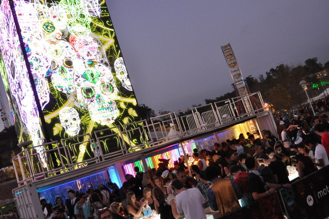 摩托羅拉也在EDM上玩轉(zhuǎn)了一回 - 第3張 - 會(huì)展活動(dòng)策劃CCASY.COM 摩托羅拉也在EDM上玩轉(zhuǎn)了一回 - 第3張