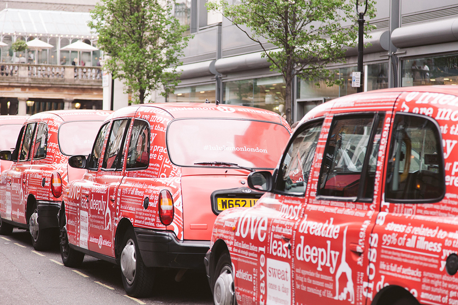 Lululemon這場紅色開業(yè)造勢轟動了英國市場 - 第3張 - 會展活動策劃CCASY.COM Lululemon這場紅色開業(yè)造勢轟動了英國市場 - 第3張