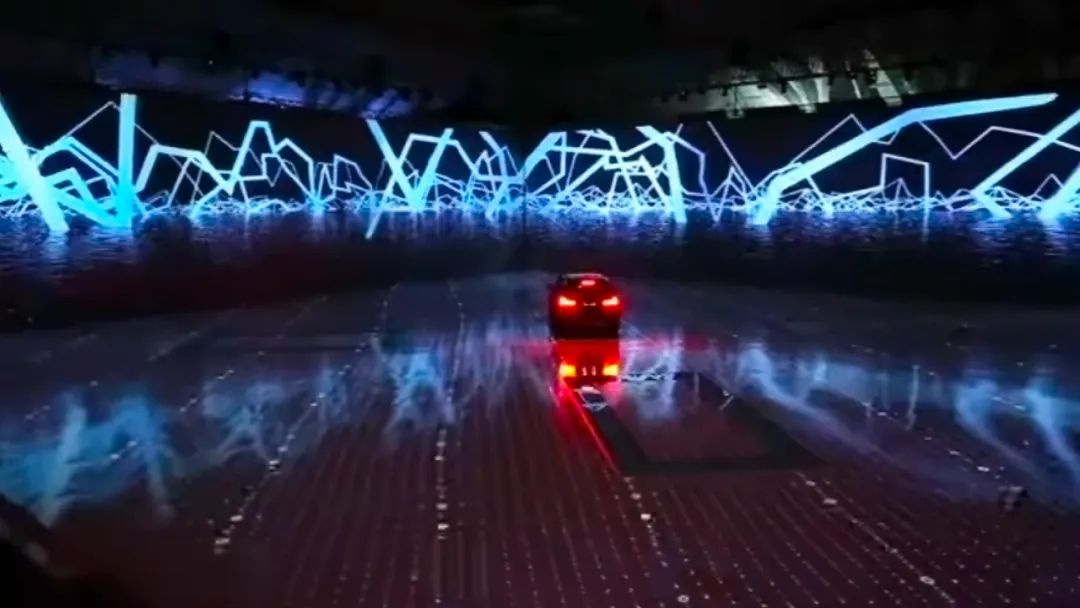 寶馬X5的汽車發(fā)布會(huì)活動(dòng)創(chuàng)意至今仍為行業(yè)佳話 - 第3張 - 會(huì)展活動(dòng)策劃CCASY.COM 寶馬X5的汽車發(fā)布會(huì)活動(dòng)創(chuàng)意至今仍為行業(yè)佳話 - 第3張