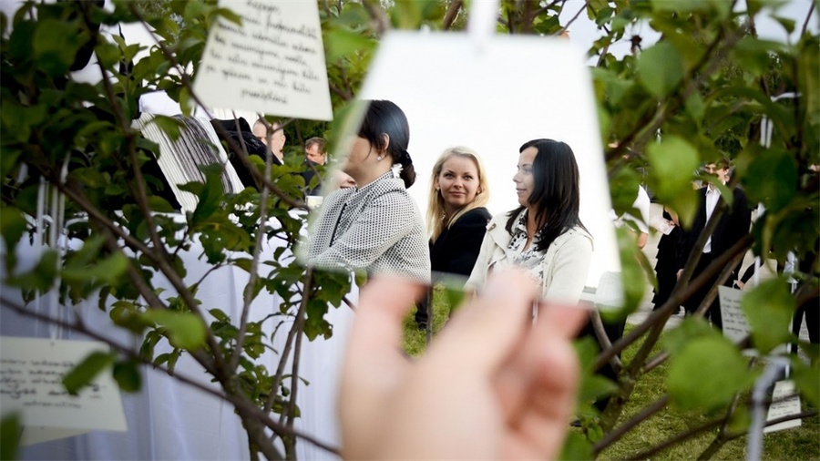 周年慶典派對活動上創(chuàng)造的品牌標(biāo)志營造了一個巧妙的視覺效果 - 第5張 - 會展活動策劃CCASY.COM 周年慶典派對活動上創(chuàng)造的品牌標(biāo)志營造了一個巧妙的視覺效果 - 第5張