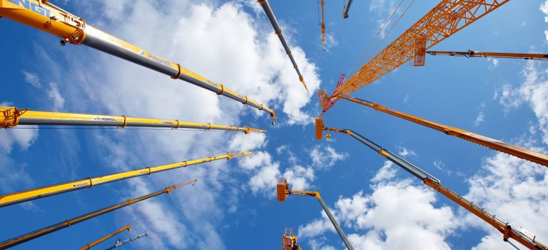 這次的VIP活動現(xiàn)場策劃的一排排工程吊裝讓人莫名肅然起敬 - 第5張 - 會展活動策劃CCASY.COM 這次的VIP活動現(xiàn)場策劃的一排排工程吊裝讓人莫名肅然起敬 - 第5張