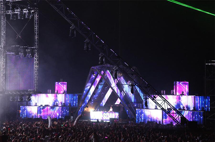 電子音樂節(jié)盛典活動(dòng)策劃的那些舞美真讓人驚嘆的 - 第26張 - 會展活動(dòng)策劃CCASY.COM 電子音樂節(jié)盛典活動(dòng)策劃的那些舞美真讓人驚嘆的 - 第26張