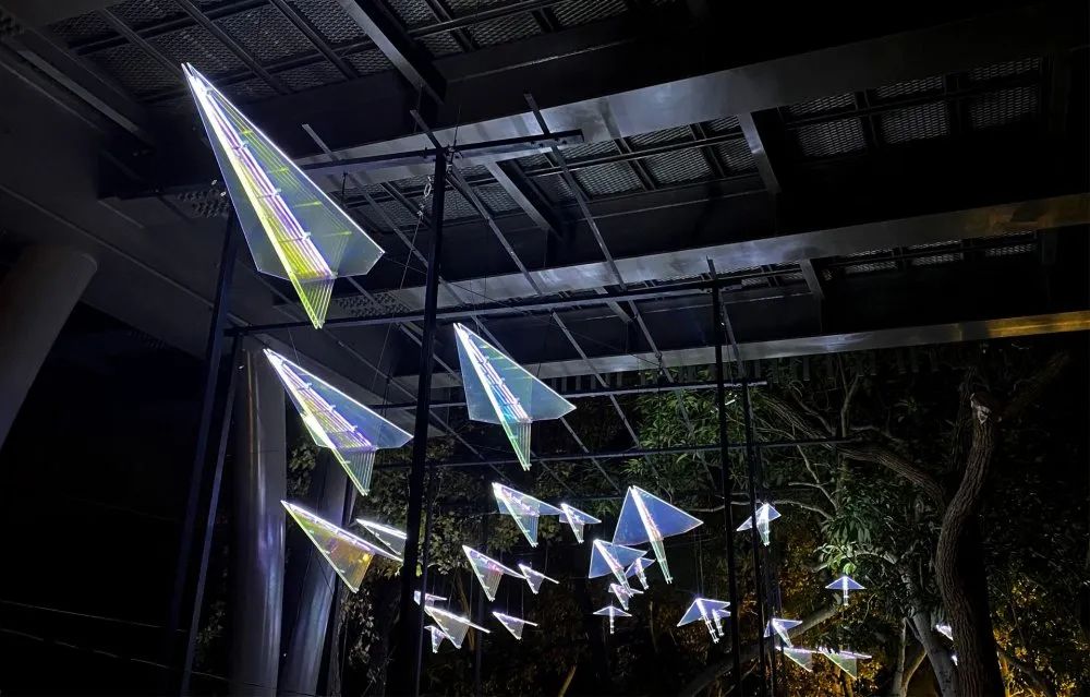 臺灣藝術會展活動的這個逐夢飛翔裝置喚起了我們童年的記憶 - 第1張 - 會展活動策劃CCASY.COM 臺灣藝術會展活動的這個逐夢飛翔裝置喚起了我們童年的記憶 - 第1張