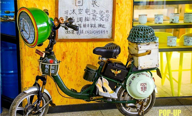 創(chuàng)意市集活動(dòng)策劃的內(nèi)容很豐富，現(xiàn)場(chǎng)人頭攢動(dòng)，更是年輕人的打卡勝地