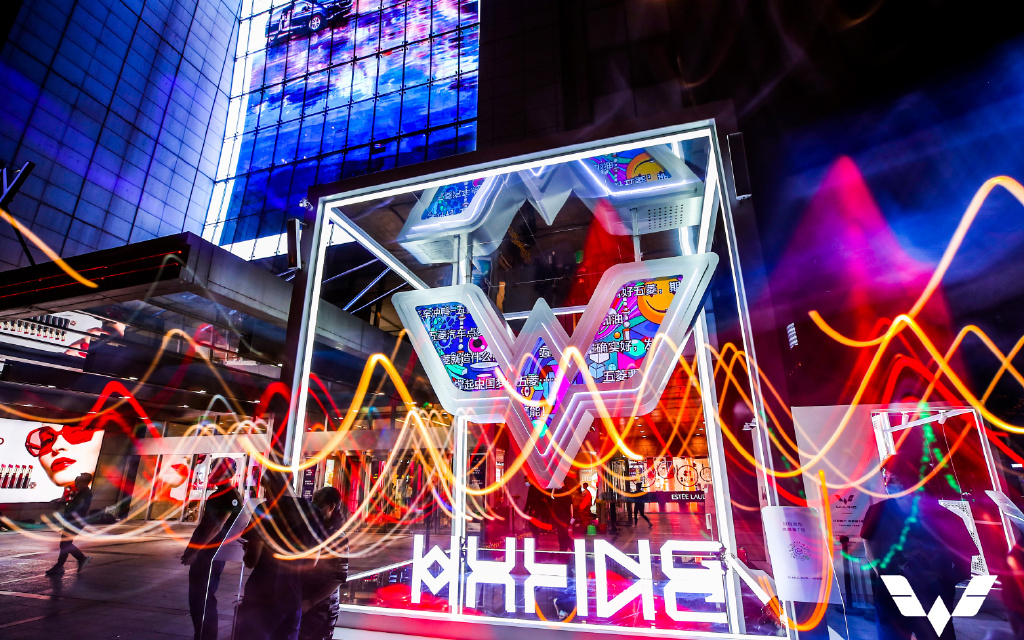 品牌升級(jí)后的汽車快閃展覽活動(dòng)造型更具現(xiàn)代感 - 第12張 - 會(huì)展活動(dòng)策劃CCASY.COM 品牌升級(jí)后的汽車快閃展覽活動(dòng)造型更具現(xiàn)代感 - 第12張