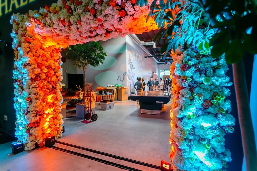 會(huì)展活動(dòng)現(xiàn)場(chǎng)策劃的這些花藝拱門吸睛率更高 - 第9張 - 會(huì)展活動(dòng)策劃CCASY.COM 會(huì)展活動(dòng)現(xiàn)場(chǎng)策劃的這些花藝拱門吸睛率更高 - 第9張