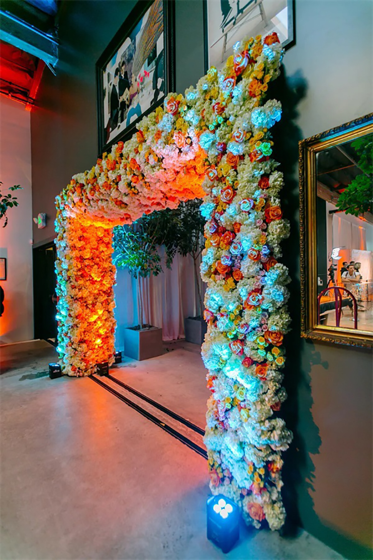 會(huì)展活動(dòng)現(xiàn)場(chǎng)策劃的這些花藝拱門吸睛率更高 - 第12張 - 會(huì)展活動(dòng)策劃CCASY.COM 會(huì)展活動(dòng)現(xiàn)場(chǎng)策劃的這些花藝拱門吸睛率更高 - 第12張