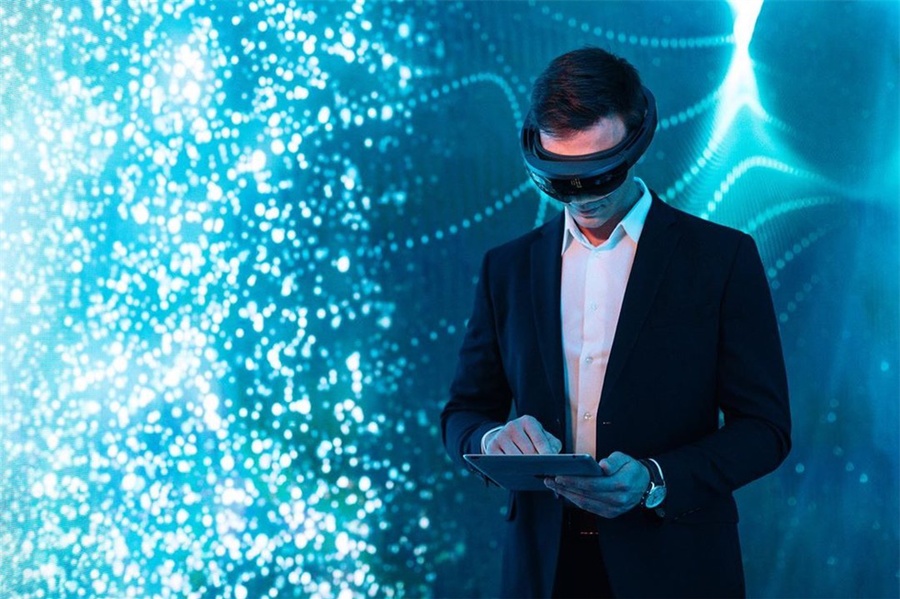 中東歐國家創(chuàng)新合作大會活動策劃的這個沉浸式走廊太美了 - 第9張 - 會展活動策劃CCASY.COM 中東歐國家創(chuàng)新合作大會活動策劃的這個沉浸式走廊太美了 - 第9張