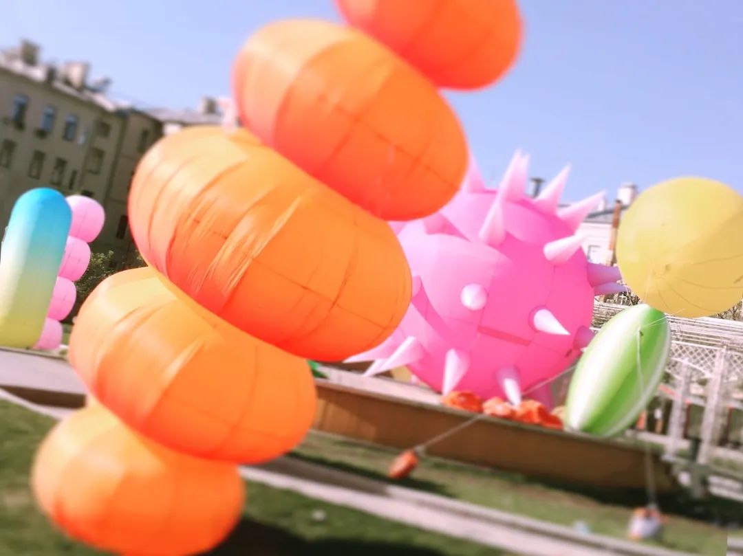 俄羅斯設(shè)計師的空間花粉藝術(shù)展覽活動裝置色彩太豐富了 - 第1張 - 會展活動策劃CCASY.COM 俄羅斯設(shè)計師的空間花粉藝術(shù)展覽活動裝置色彩太豐富了 - 第1張