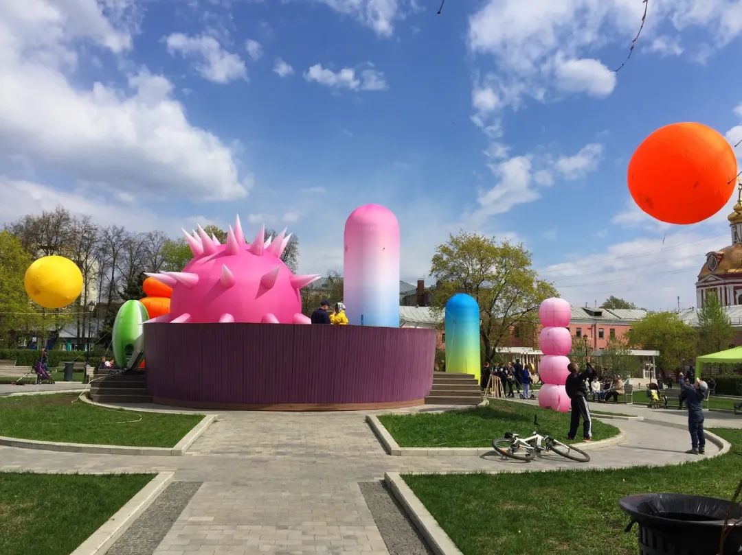 俄羅斯設(shè)計師的空間花粉藝術(shù)展覽活動裝置色彩太豐富了 - 第6張 - 會展活動策劃CCASY.COM 俄羅斯設(shè)計師的空間花粉藝術(shù)展覽活動裝置色彩太豐富了 - 第6張