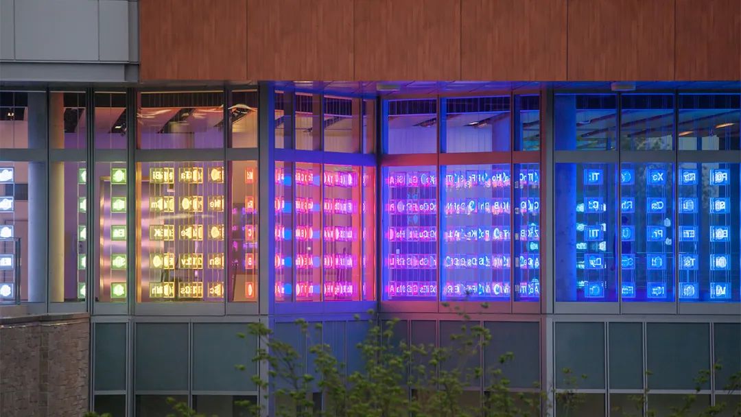 聽說這個化學元素周期表展覽活動的互動裝置還能演奏詩歌 - 第5張 - 會展活動策劃CCASY.COM 聽說這個化學元素周期表展覽活動的互動裝置還能演奏詩歌 - 第5張