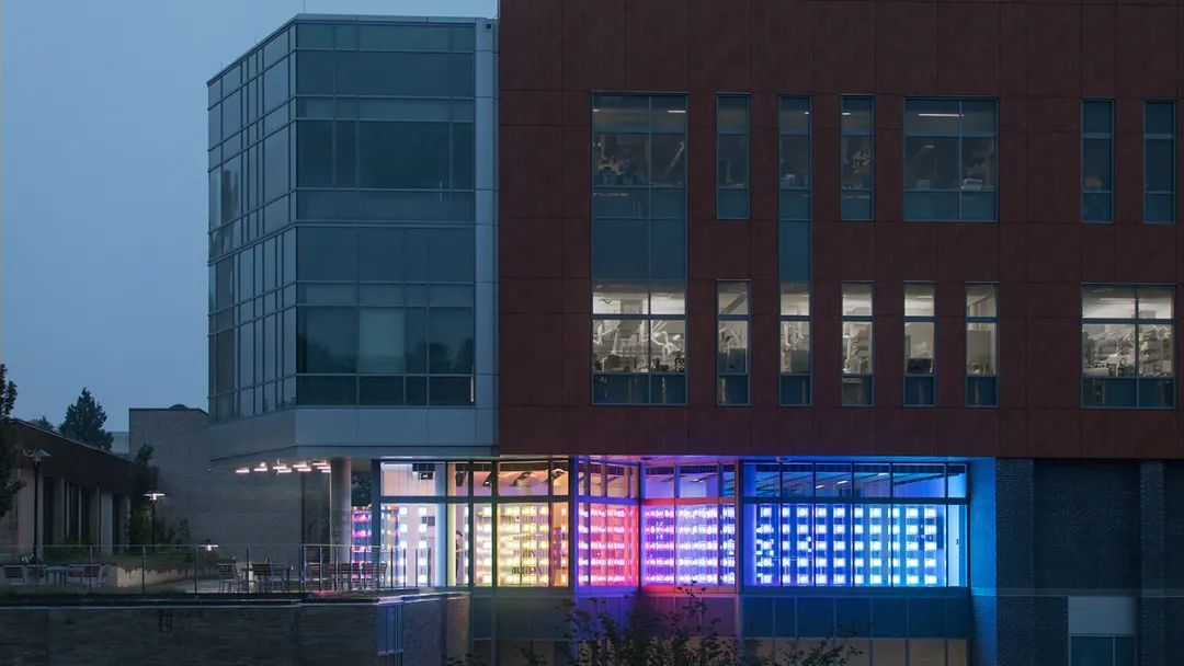 聽說這個化學元素周期表展覽活動的互動裝置還能演奏詩歌 - 第4張 - 會展活動策劃CCASY.COM 聽說這個化學元素周期表展覽活動的互動裝置還能演奏詩歌 - 第4張