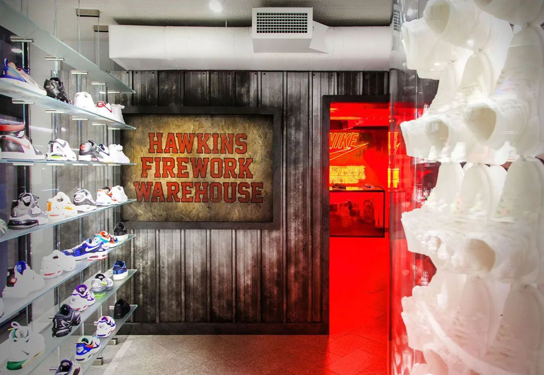 NIKE與STRANGER THINGS聯(lián)名快閃活動策劃的“炸毀”元素夠燃 - 第4張 - 會展活動策劃CCASY.COM NIKE與STRANGER THINGS聯(lián)名快閃活動策劃的“炸毀”元素夠燃 - 第4張