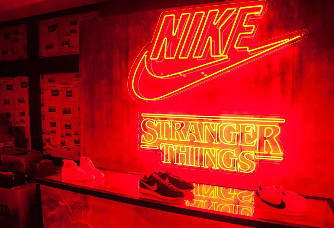 NIKE與STRANGER THINGS聯(lián)名快閃活動策劃的“炸毀”元素夠燃 - 第7張 - 會展活動策劃CCASY.COM NIKE與STRANGER THINGS聯(lián)名快閃活動策劃的“炸毀”元素夠燃 - 第7張