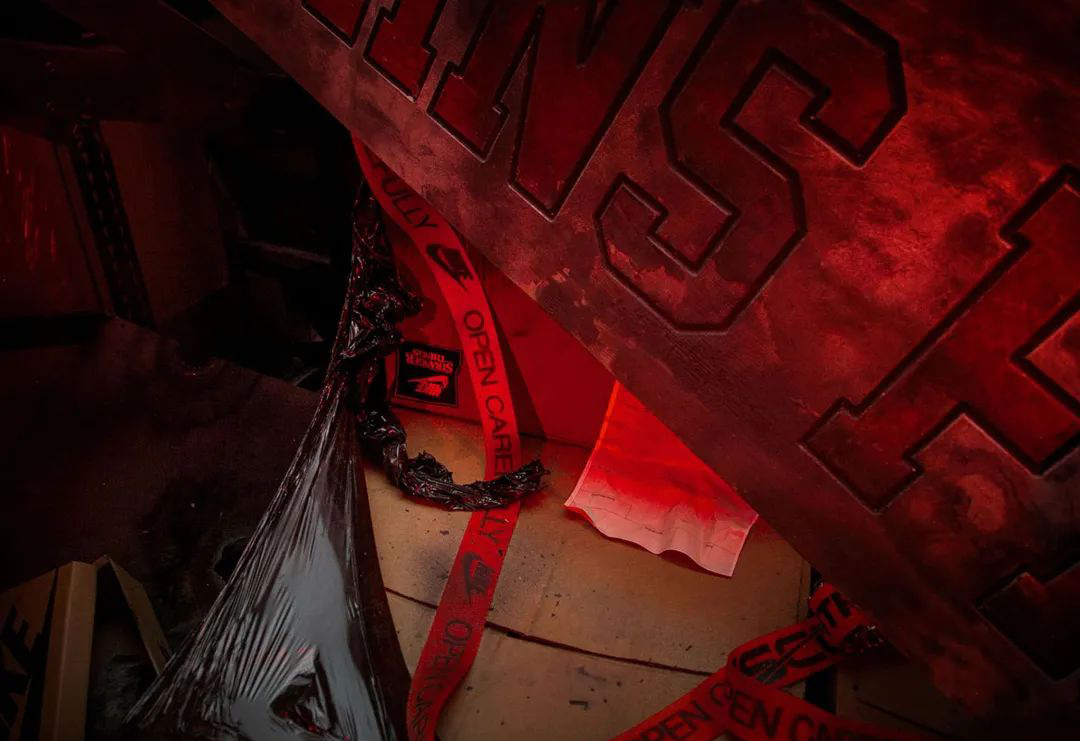 NIKE與STRANGER THINGS聯(lián)名快閃活動策劃的“炸毀”元素夠燃 - 第11張 - 會展活動策劃CCASY.COM NIKE與STRANGER THINGS聯(lián)名快閃活動策劃的“炸毀”元素夠燃 - 第11張