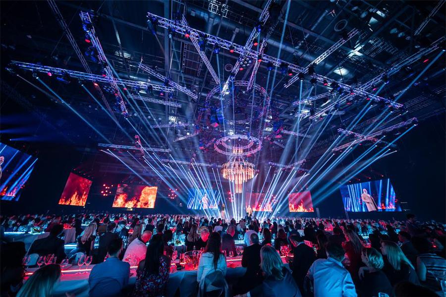 影視節(jié)目展示活動策劃的7個6米高的屏幕魅力四射 - 第17張 - 會展活動策劃CCASY.COM 影視節(jié)目展示活動策劃的7個6米高的屏幕魅力四射 - 第17張