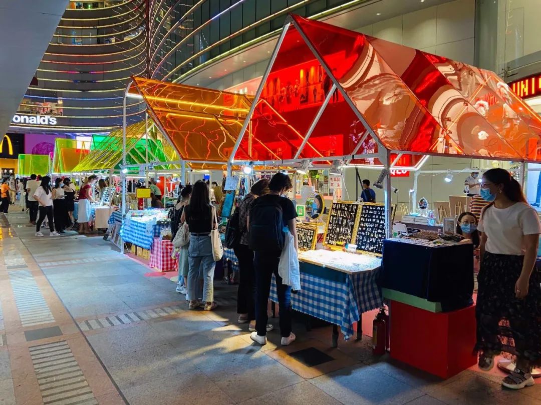 夏日彩虹藝術展覽活動裝飾顛覆你對夏日的全新認知 - 第11張 - 會展活動策劃CCASY.COM 夏日彩虹藝術展覽活動裝飾顛覆你對夏日的全新認知 - 第11張