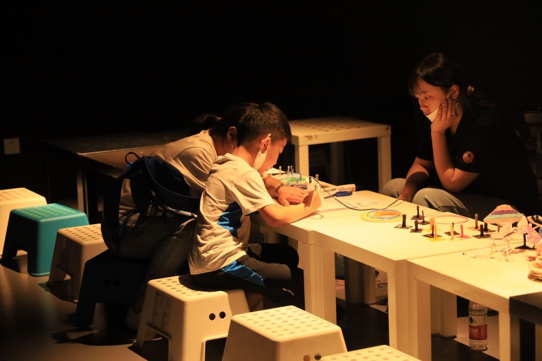 火星2035沉浸式科學藝術(shù)展覽活動策劃科幻成分太足了 - 第34張 - 會展活動策劃CCASY.COM 火星2035沉浸式科學藝術(shù)展覽活動策劃科幻成分太足了 - 第34張