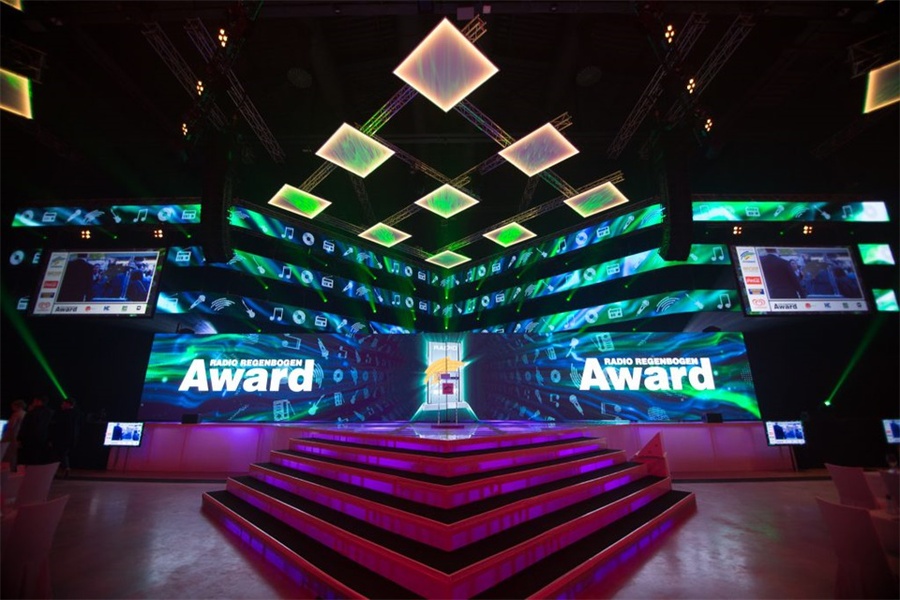 德國彩虹廣播獎活動策劃的舞美照明帶來了震撼的視覺效果 - 第7張 - 會展活動策劃CCASY.COM 德國彩虹廣播獎活動策劃的舞美照明帶來了震撼的視覺效果 - 第7張