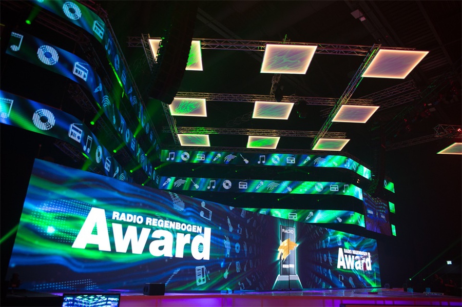 德國彩虹廣播獎活動策劃的舞美照明帶來了震撼的視覺效果 - 第8張 - 會展活動策劃CCASY.COM 德國彩虹廣播獎活動策劃的舞美照明帶來了震撼的視覺效果 - 第8張