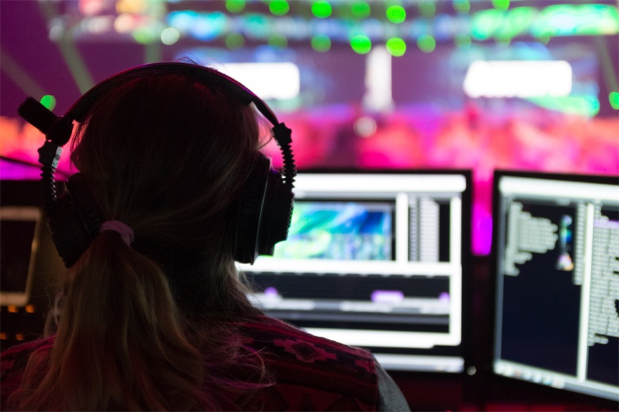 德國彩虹廣播獎活動策劃的舞美照明帶來了震撼的視覺效果 - 第9張 - 會展活動策劃CCASY.COM 德國彩虹廣播獎活動策劃的舞美照明帶來了震撼的視覺效果 - 第9張