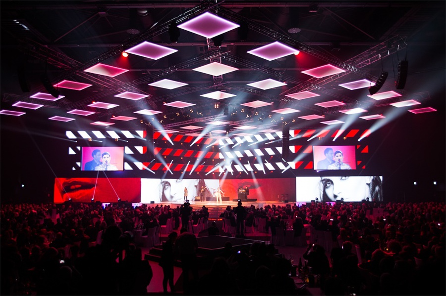 德國彩虹廣播獎活動策劃的舞美照明帶來了震撼的視覺效果 - 第14張 - 會展活動策劃CCASY.COM 德國彩虹廣播獎活動策劃的舞美照明帶來了震撼的視覺效果 - 第14張