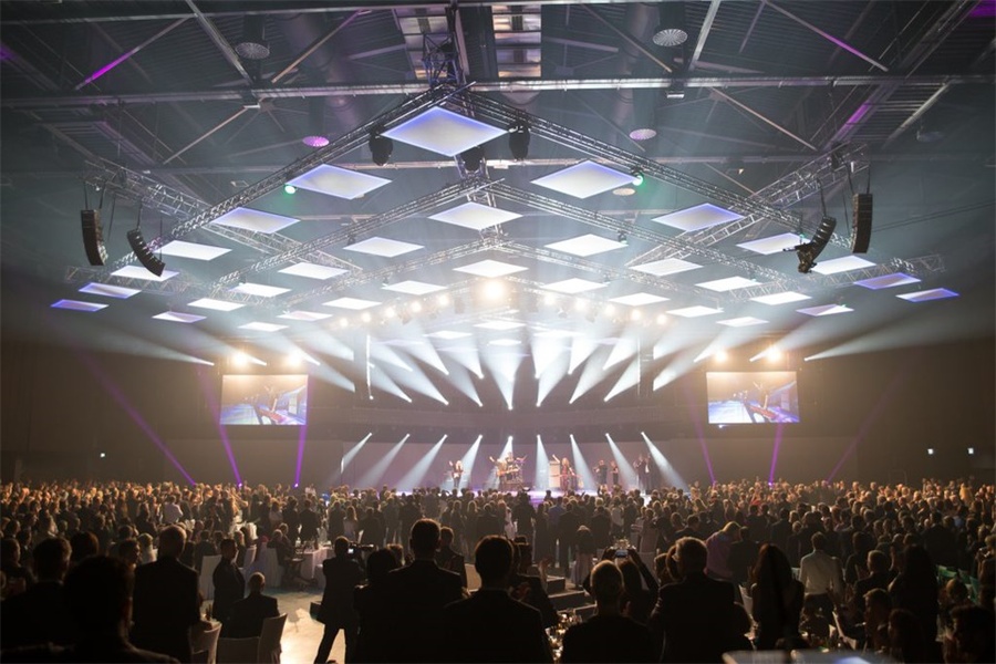 德國彩虹廣播獎活動策劃的舞美照明帶來了震撼的視覺效果 - 第15張 - 會展活動策劃CCASY.COM 德國彩虹廣播獎活動策劃的舞美照明帶來了震撼的視覺效果 - 第15張