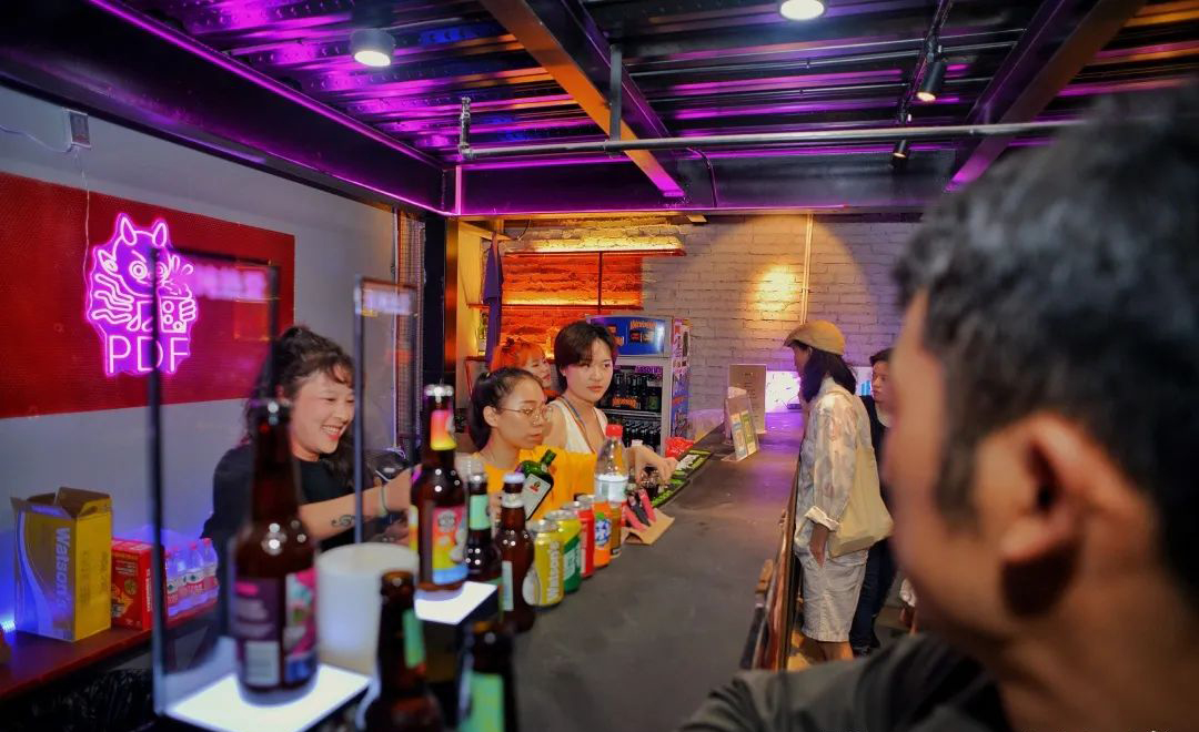 2020這場「黃色」女孩夏日派對活動策劃燃起了青年們躁動的心 - 第7張 - 會展活動策劃CCASY.COM 2020這場「黃色」女孩夏日派對活動策劃燃起了青年們躁動的心 - 第7張