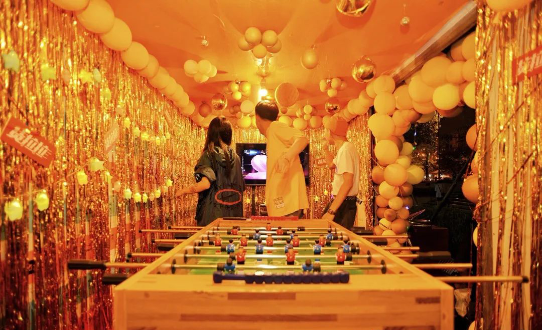 2020這場「黃色」女孩夏日派對活動策劃燃起了青年們躁動的心 - 第11張 - 會展活動策劃CCASY.COM 2020這場「黃色」女孩夏日派對活動策劃燃起了青年們躁動的心 - 第11張