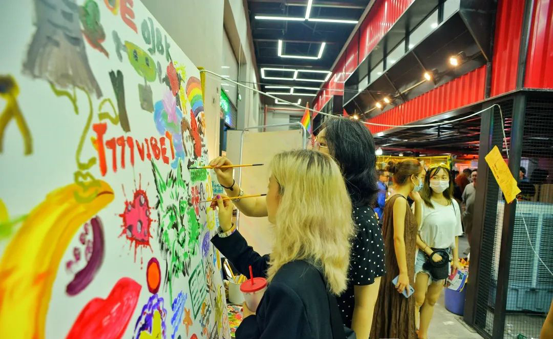 2020這場「黃色」女孩夏日派對活動策劃燃起了青年們躁動的心 - 第28張 - 會展活動策劃CCASY.COM 2020這場「黃色」女孩夏日派對活動策劃燃起了青年們躁動的心 - 第28張