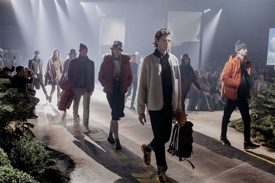 2020的這場時裝秋冬發(fā)布會活動策劃的那枚咸蛋黃很搶眼 - 第7張 - 會展活動策劃CCASY.COM 2020的這場時裝秋冬發(fā)布會活動策劃的那枚咸蛋黃很搶眼 - 第7張